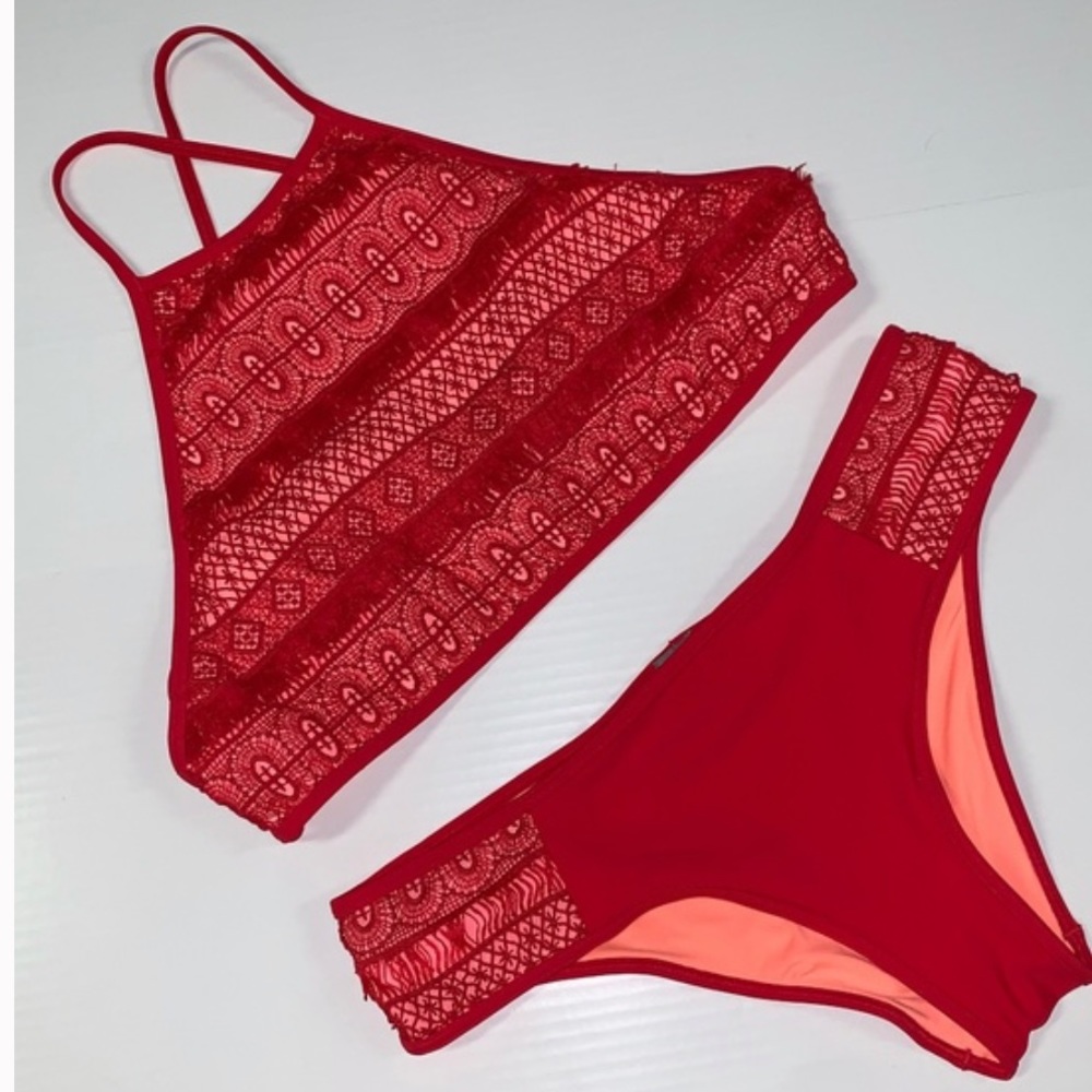 ✨ NWT Aerie American Eagle red halter bikini top